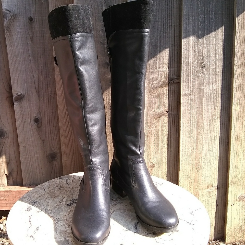 Guess Boots - Picture 3 of 5
